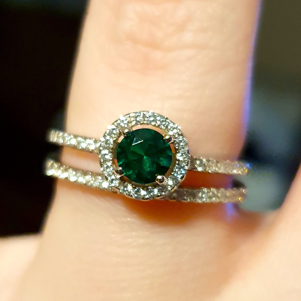 Imitation Emerald Engagement Set